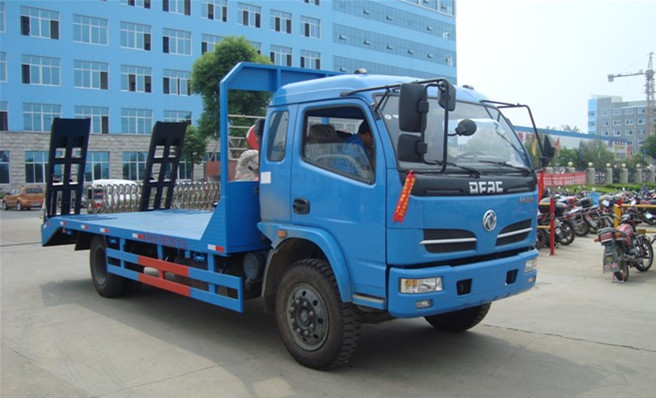 貴州性價(jià)比最高的鉤機(jī)運(yùn)輸車哪里買？