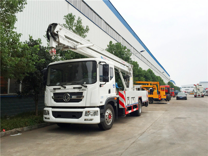 東風多利卡D9高空作業(yè)車