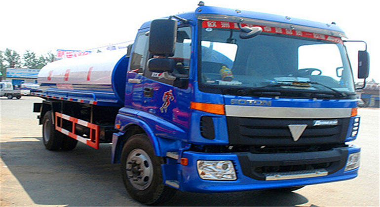 福田歐曼12方吸糞車(chē)