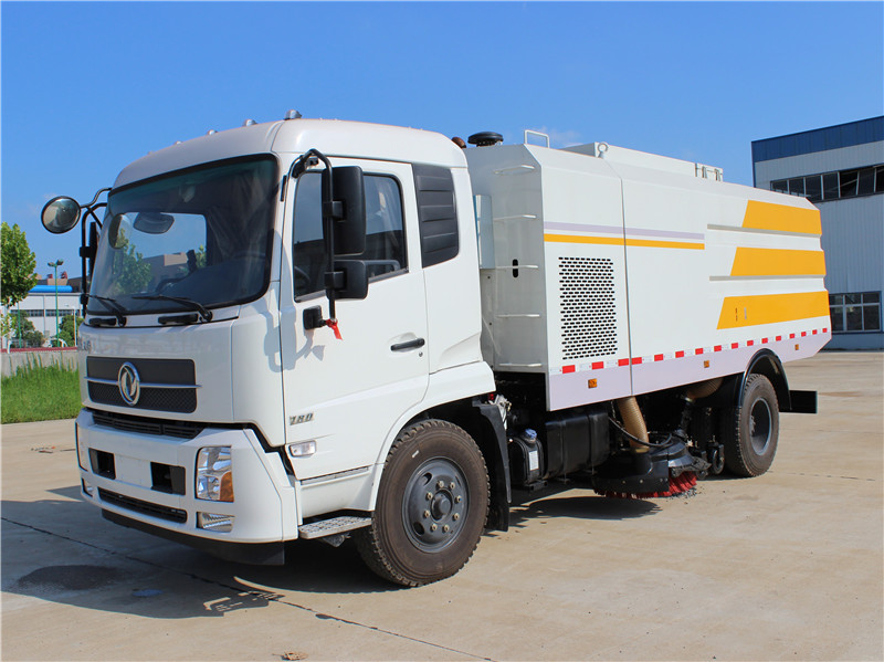 東風(fēng)天錦干濕兩用掃路車(chē)（8方）