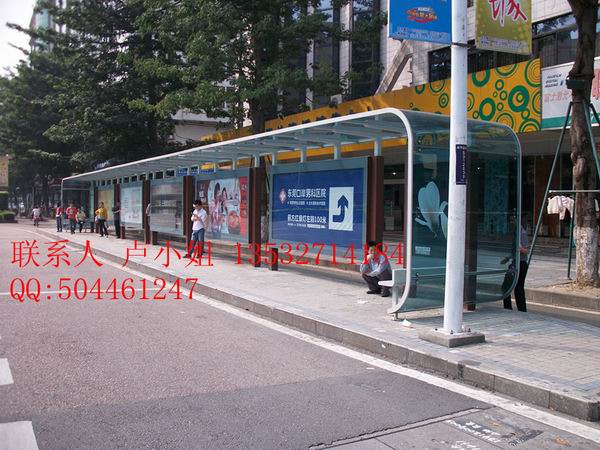 廣州多元化電子站牌，廣東新式公共汽車站臺，海南豪華巴士公交線路牌，瓊海環(huán)形候車亭
