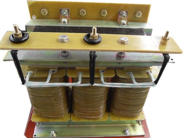 變壓器生產(chǎn)廠家，供應(yīng)三相干式隔離變壓器SG/SBK-25KVA