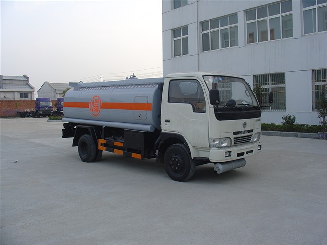 來賓加油車 小型加油車 加油車價格