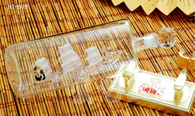 具有收藏性和藝術(shù)性的工藝酒瓶