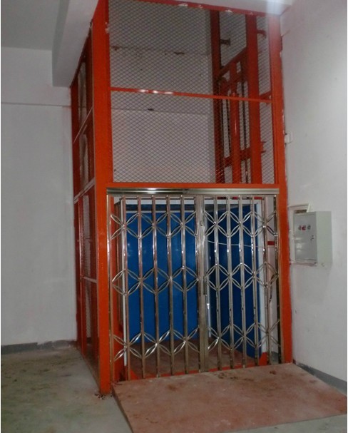 鄭州移動式升降機，鄭州固定式液壓升降平臺，鄭州導軌式液壓升降貨梯