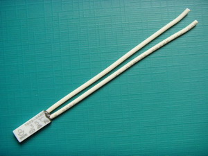 【30-155度】微型溫控開(kāi)關(guān)微型溫度開(kāi)關(guān)微型溫控器微型熱保護(hù)器