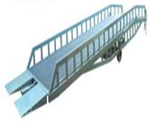 移動(dòng)式液壓登車(chē)橋