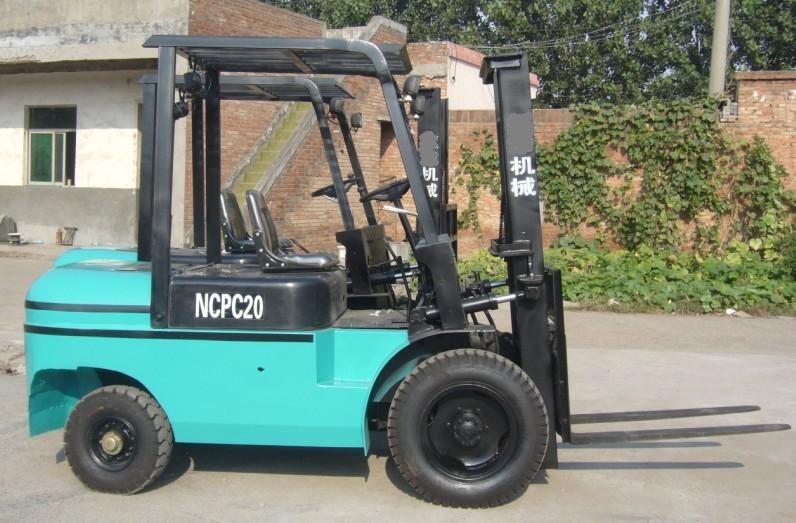 2噸內(nèi)燃機(jī)叉車。農(nóng)業(yè)叉車，叉車機(jī)械 批發(fā)