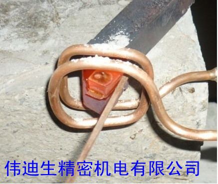 車刀焊接機,，車刀焊接設(shè)備，焊車刀，焊鋸片，焊合金刀頭，高頻焊機