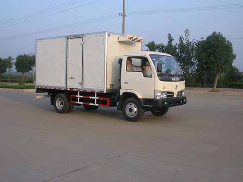 保定 冷藏保鮮車廠家報價 東風(fēng)兩輛車保鮮車?yán)鋬鲕噺S家供應(yīng)
