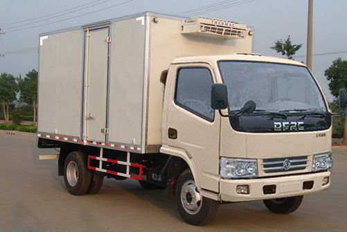 www.xzccj.com這個(gè)廠家的冷藏車不錯(cuò)，各位老板用了都說好