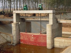 生產(chǎn)啟閉機(jī) 湖北啟閉機(jī)閘門 黑龍江啟閉機(jī)閘門
