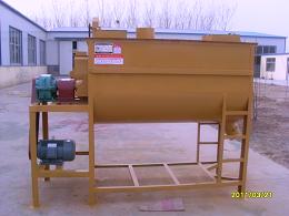 攪拌機(jī)系列，雙鶴臥式攪拌機(jī)，攪拌玉米，豆粕等農(nóng)作物