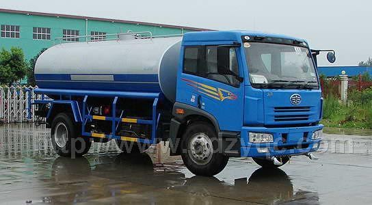 解放單橋?yàn)⑺?湖北灑水車廠家 湖北環(huán)衛(wèi)噴灑車價(jià)格 3/15噸水車