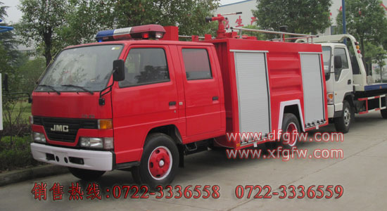 江鈴2噸水罐車/灑水車/輕便送水車