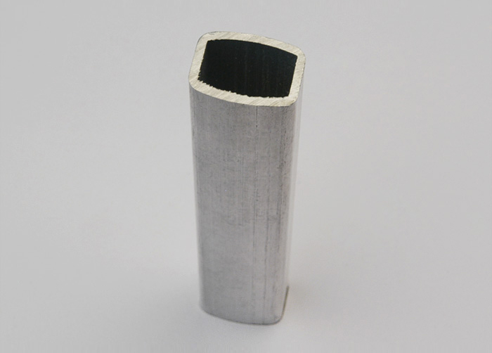 三明市304不銹鋼橢圓管60×90MM，日照市14×22不銹鋼平橢管廠家價格