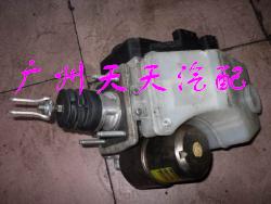 供應(yīng)三菱V73剎車總泵，方向機(jī)，前后橋，車門總成等全車件