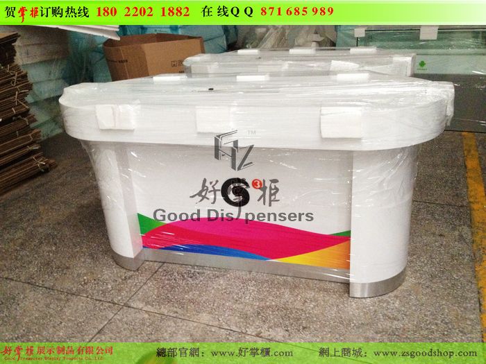 弧形LED中國移動手機(jī)體驗臺