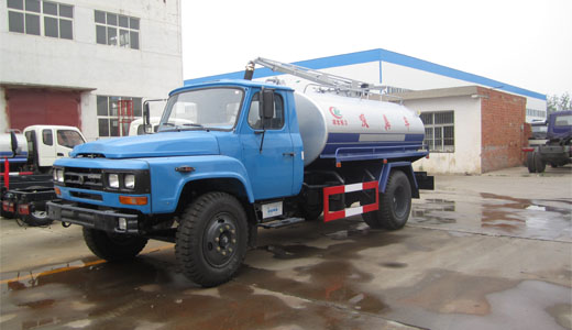 生產(chǎn)廠家直銷‘東風(fēng)140吸糞車’質(zhì)量保證，價格優(yōu)惠！