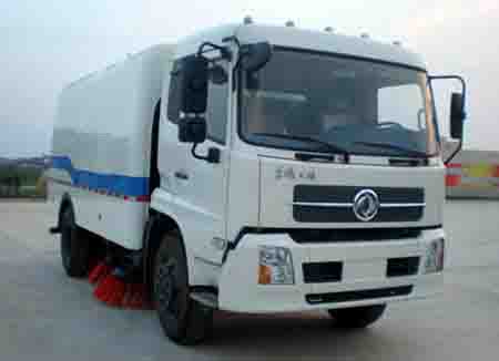 東風天龍牌掃路車