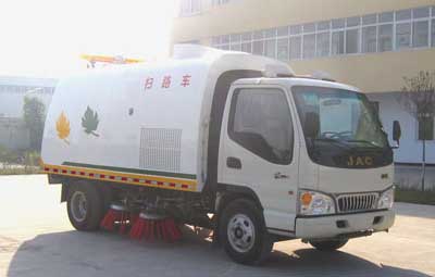 江淮掃路車價格？江淮掃路車廠家？江淮掃路車銷售？