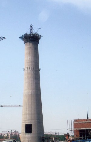 華能高空專業(yè)水泥煙囪新建、水泥煙囪滑模、水泥煙囪清灰