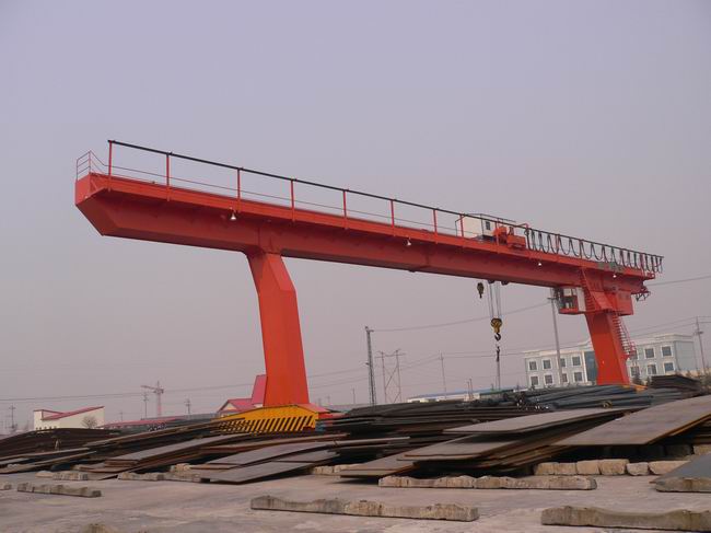 廠家直銷5噸單主梁吊鉤門式起重機(jī)_單梁門式起重機(jī)|雙梁門式起重機(jī)_