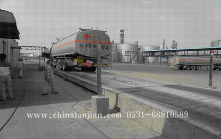 電子汽車衡 藍箭數(shù)字電子汽車衡 100噸數(shù)字電子汽車衡