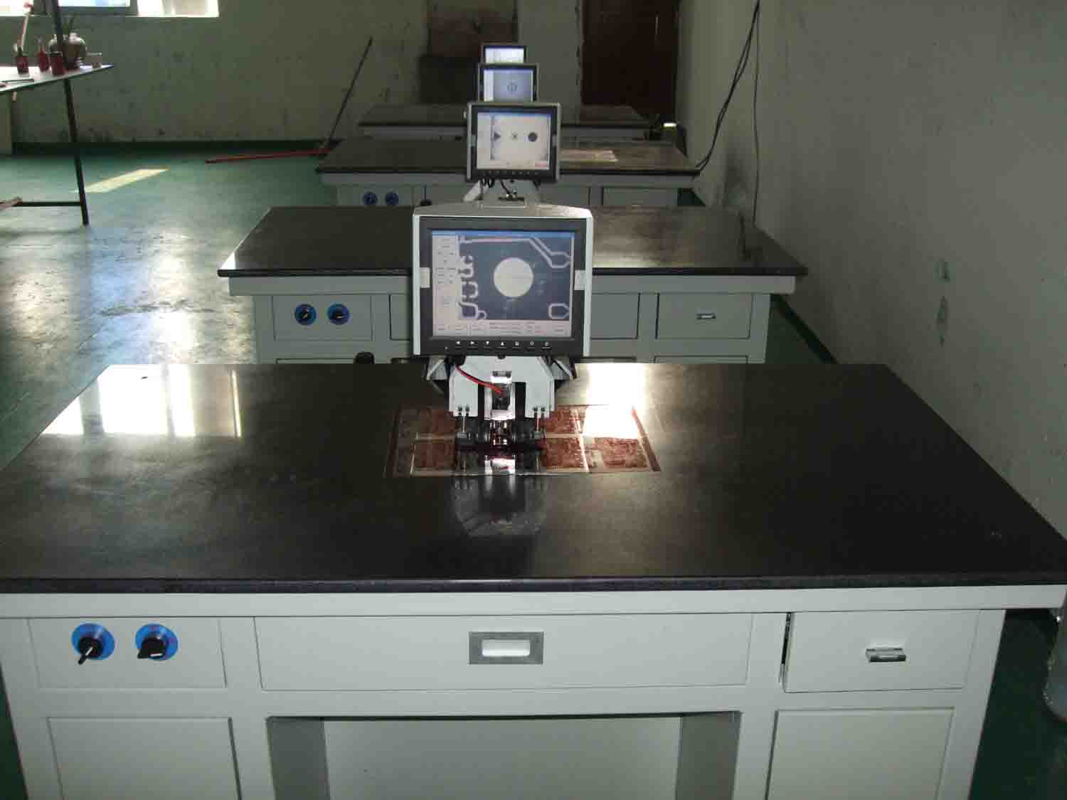 尼圣爾自動(dòng)打孔機(jī)/打靶機(jī)的使用方法