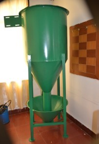 立式混合機(jī) 立式攪拌機(jī) 立式攪拌機(jī)價(jià)格型號(hào)z1
