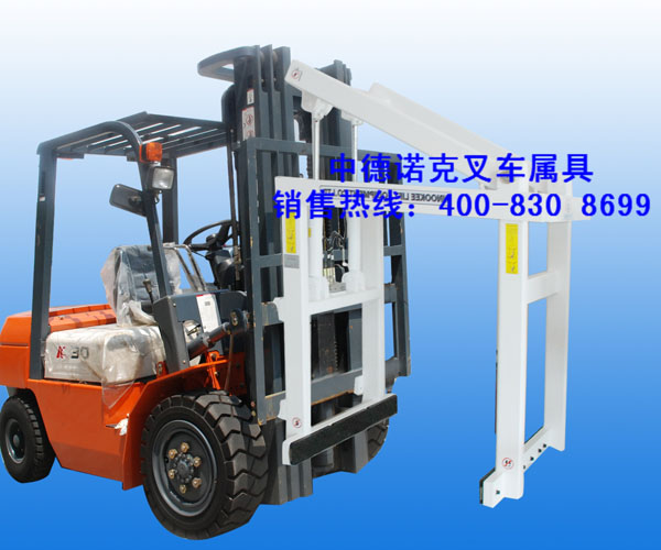 水泥磚塊裝載機(jī)、抱磚夾、抱磚車設(shè)備、磚塊裝載機(jī)、磚塊裝載器