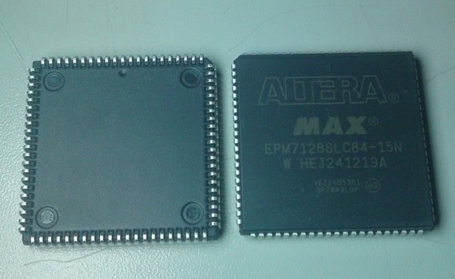 EPM7128SLC84-15N