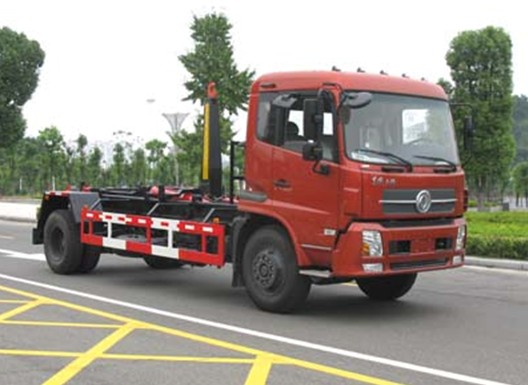 供應(yīng)經(jīng)濟又實惠的東風小金霸密封式垃圾車