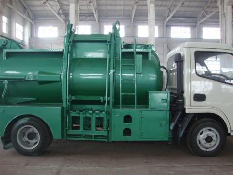 余廚垃圾車
