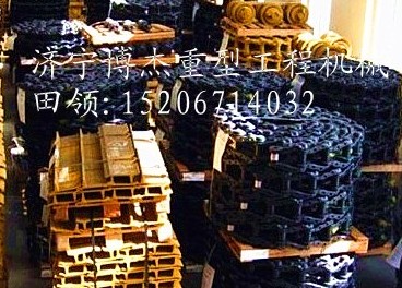 挖掘機底盤件
