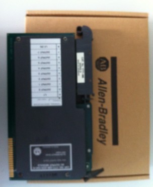 6181H15TS2KH，羅克韋爾 工控機 現(xiàn)貨特價