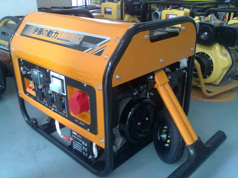 汽油發(fā)電機(jī) 7KW國產(chǎn)汽油發(fā)電機(jī) 勵磁電機(jī)汽油發(fā)電機(jī)帶電機(jī)