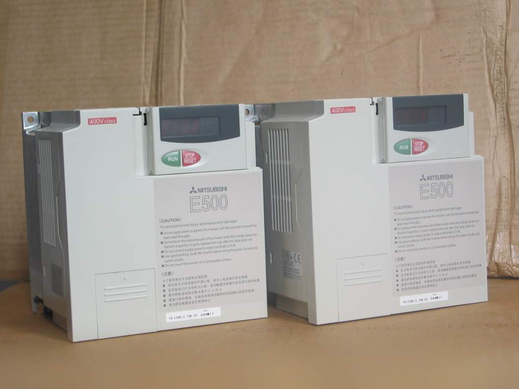 三菱變頻器FR-D720-2.2K