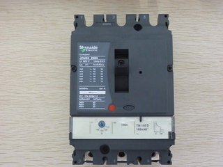 施耐德NS630b H 2.0 3P空氣斷路器一級(jí)代理