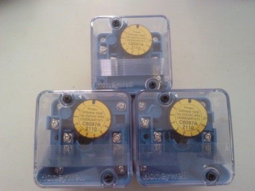 壓力開關(guān)現(xiàn)貨霍尼韋爾C6097A2210內(nèi)江代理正品原裝