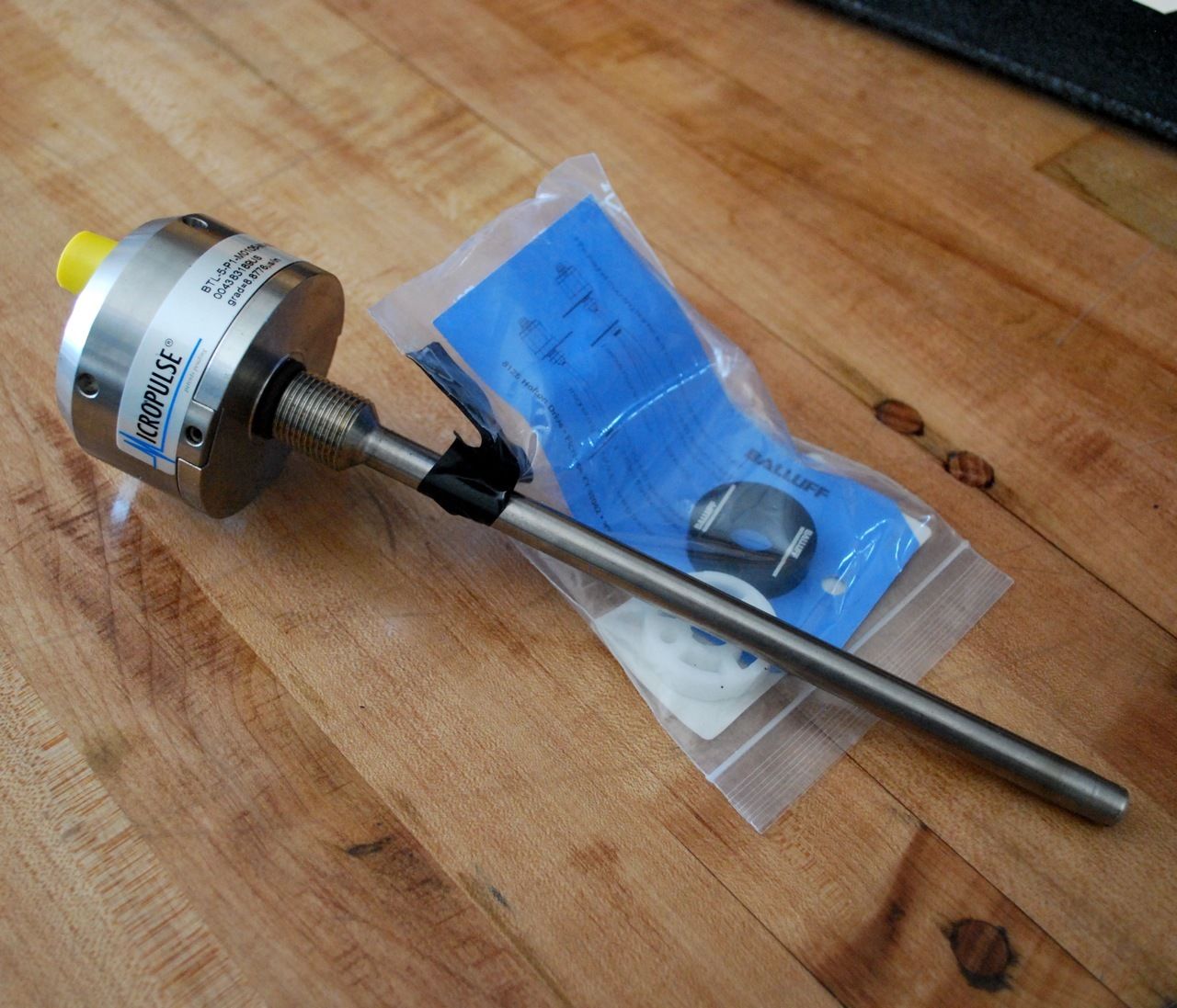 BTL5-S175B-M1700-P-S32位移傳感器