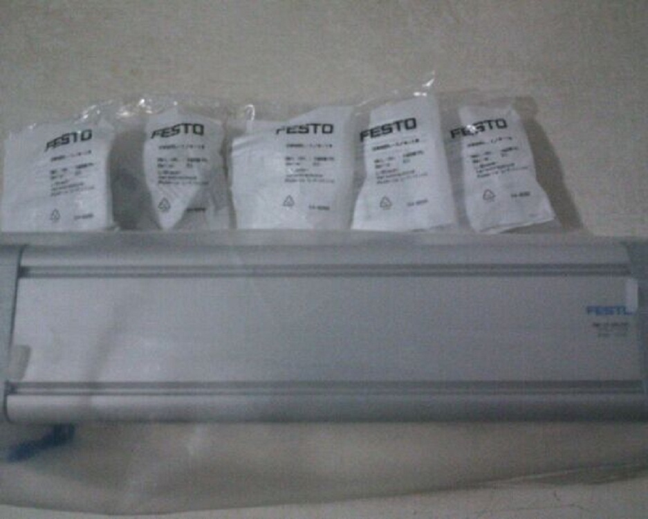 費(fèi)斯托壓力傳感器SDE1-V1-G2-H18-C-PU-M8