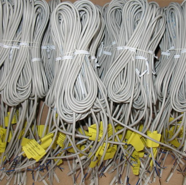 特價(jià) SMC磁性開(kāi)關(guān)D-M9PL/D-M9PVL 原裝正品 現(xiàn)貨