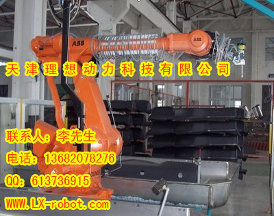 河北青縣電路板焊接機器人生產(chǎn)企業(yè)  工業(yè)機器人直銷