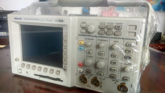 銷售回收泰克TDS3032C示波器