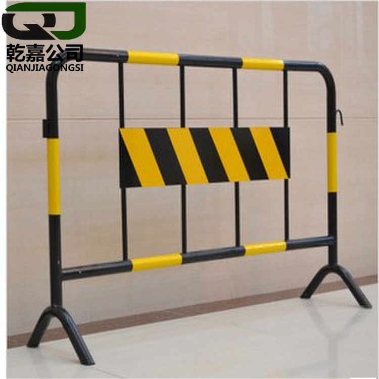 加工定制 展會(huì) 馬拉松鐵馬護(hù)欄、道路可移動(dòng)鐵馬護(hù)欄