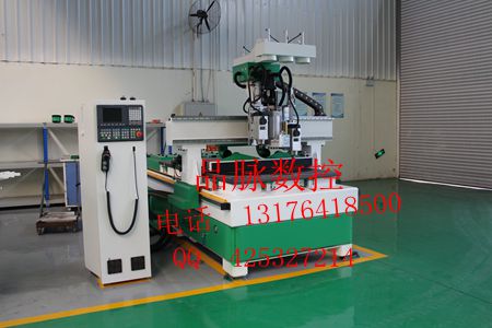 寶雞品脈數(shù)控板式家具開料機(jī)   數(shù)控開料機(jī)廠家直銷