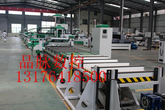資陽定制家具數(shù)控開料機(jī)    板式家具數(shù)控開料機(jī)廠家哪家好