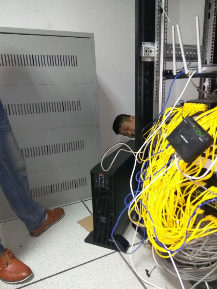 APC SURT3000UXICH UPS電源尺寸
