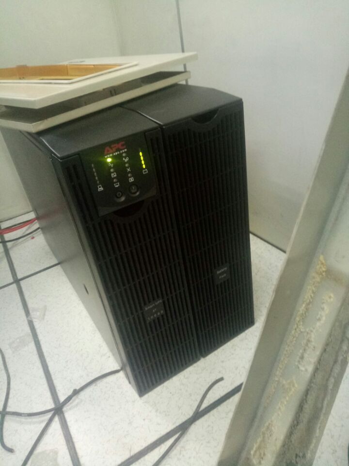 APC SURT10KUXICH 10KVA 在線式UPS電源